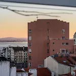 T1 Oasis With Amazing Terrace Lisbon