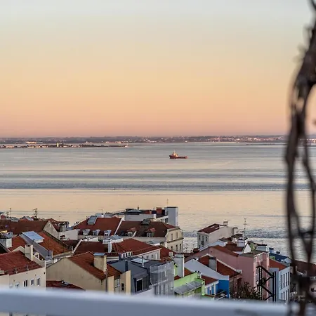 T1 Oasis With Amazing Terrace Appartamento Lisbona