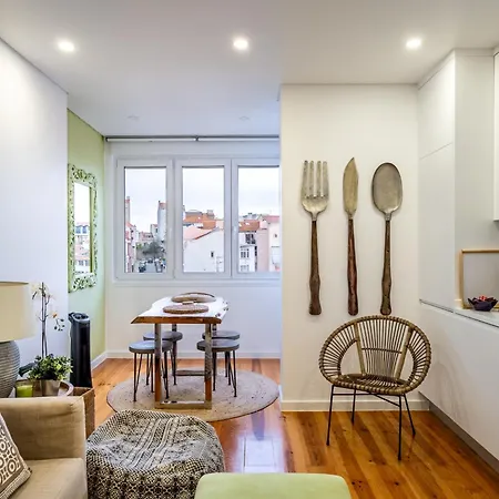 T1 Oasis With Amazing Terrace Appartamento Lisbona